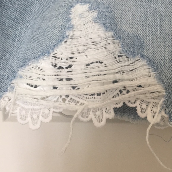 American Eagle Hi-Rise Festival Mini Skirt - Picture 3 of 6